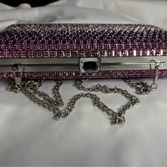 Nina “Rose Mist “ crystal frame clutch - Picture 4 of 8